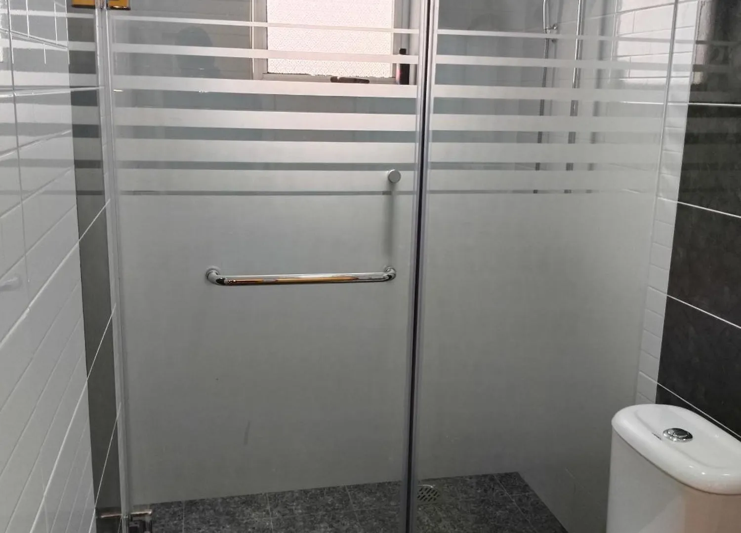 Winslow Luxury Apartments With Wifi Connection And A Gorgeous Lake Sunset View Kampala