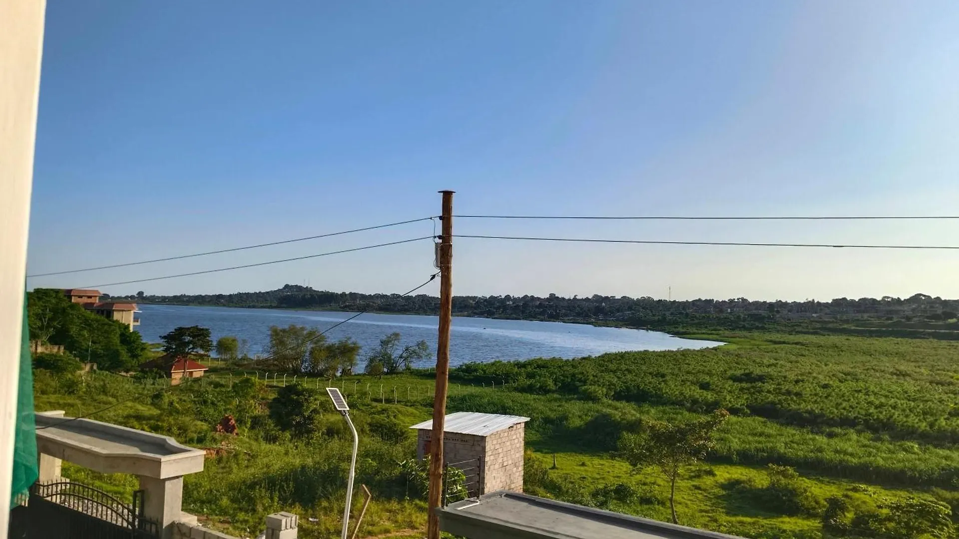 Winslow Luxury Apartments With Wifi Connection And A Gorgeous Lake Sunset View Kampala