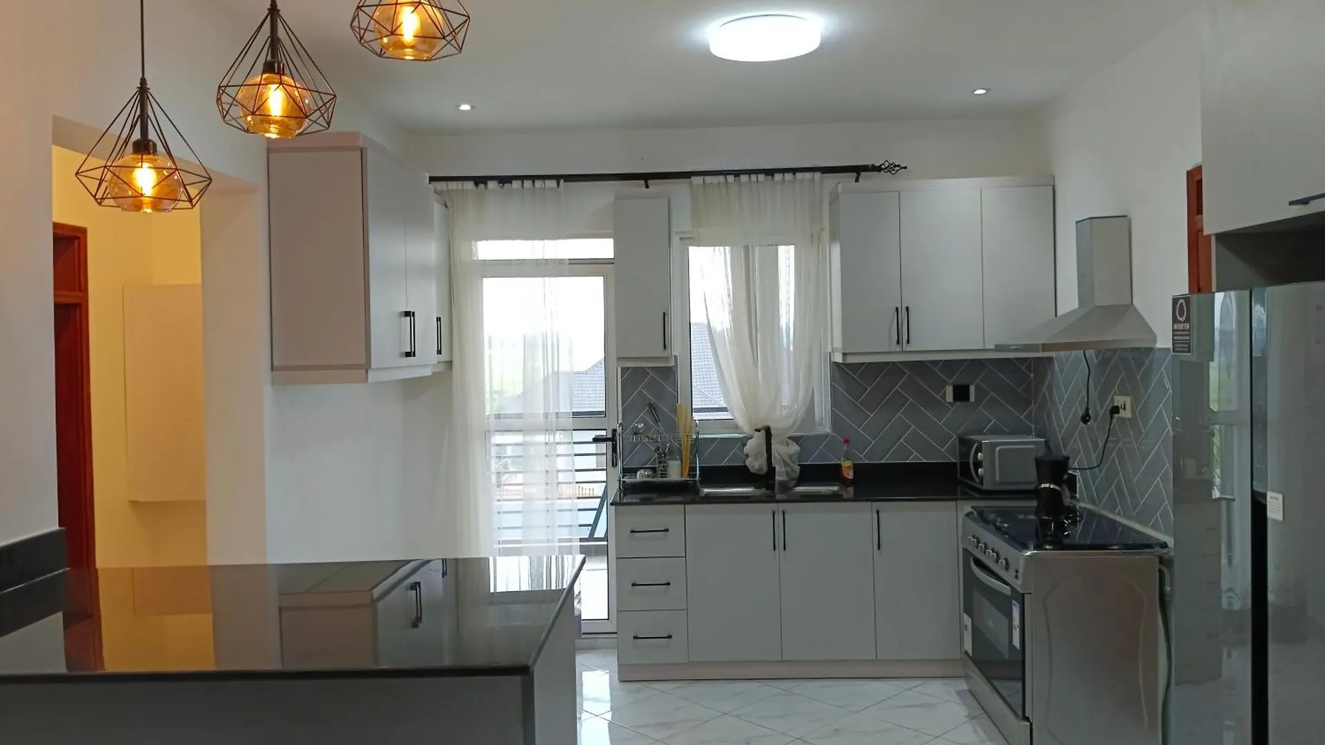 Winslow Luxury Apartments With Wifi Connection And A Gorgeous Lake Sunset View Kampala 0*,